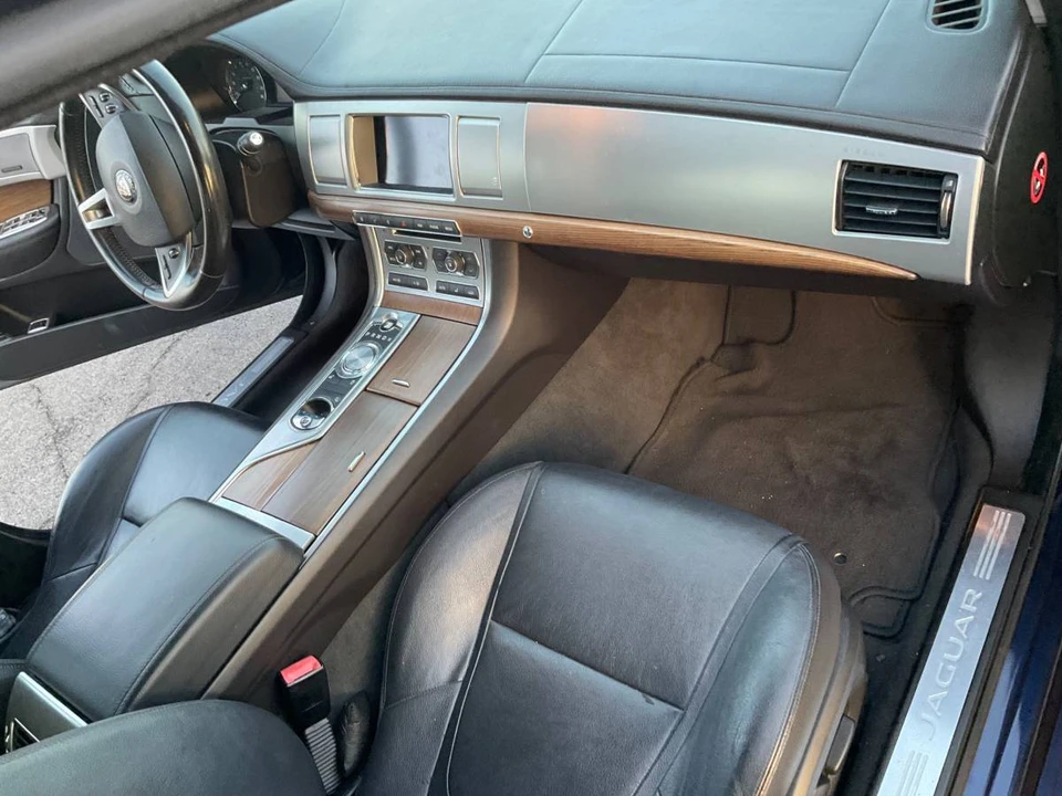2015 Jaguar X250 XF - Image 9 of 16