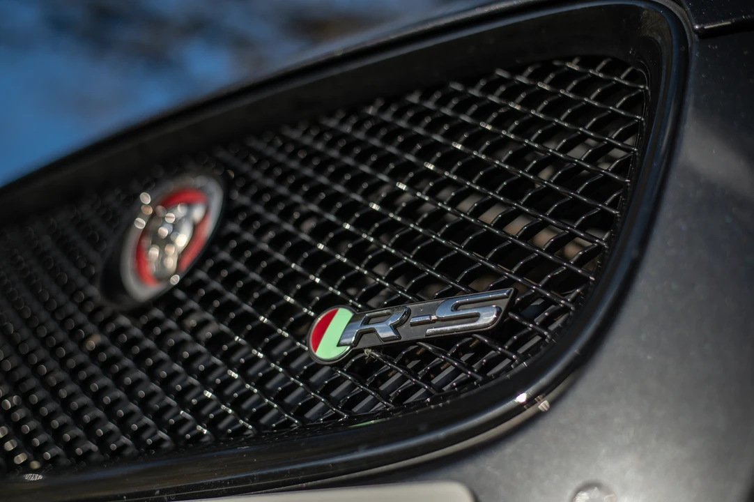 2015 Jaguar X250 XFR - Image 14 of 31