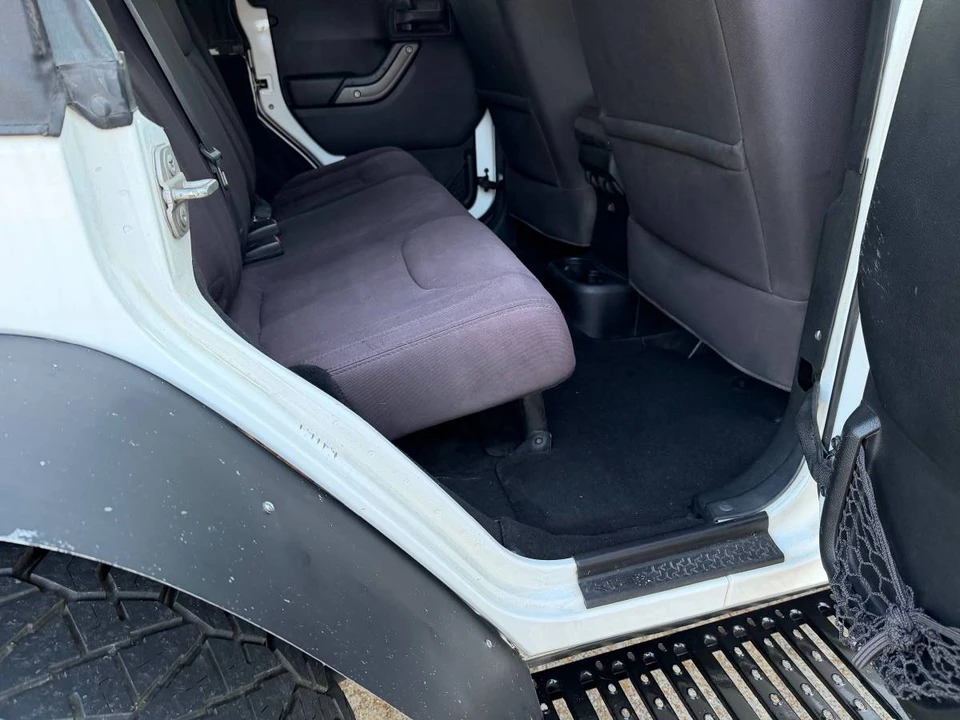 2015 Jeep JK Wrangler - Image 7 of 17