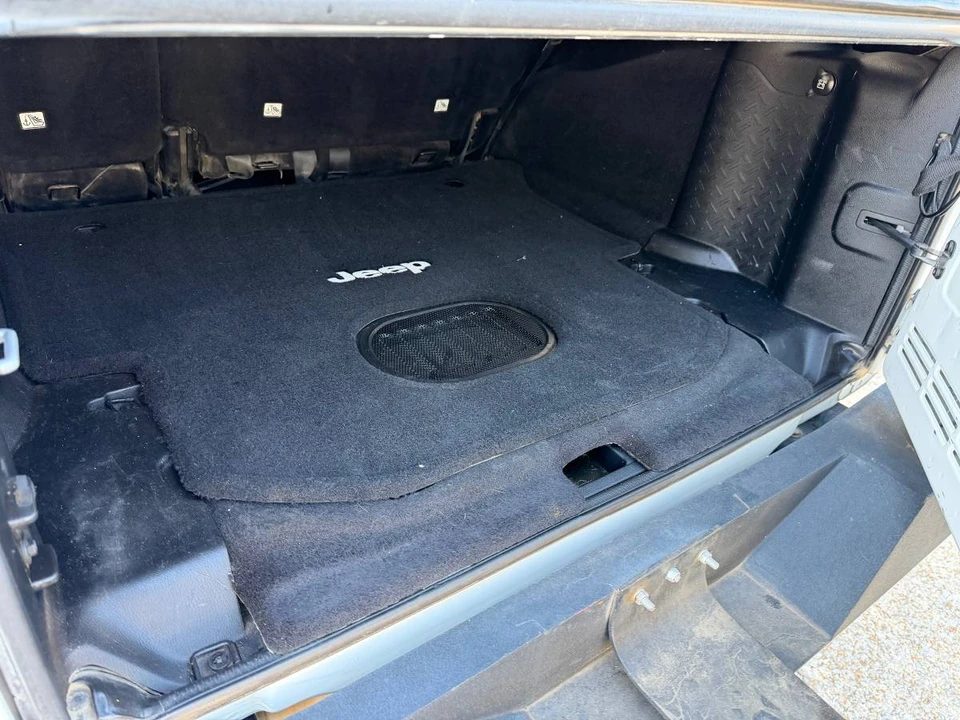 2015 Jeep JK Wrangler - Image 15 of 17