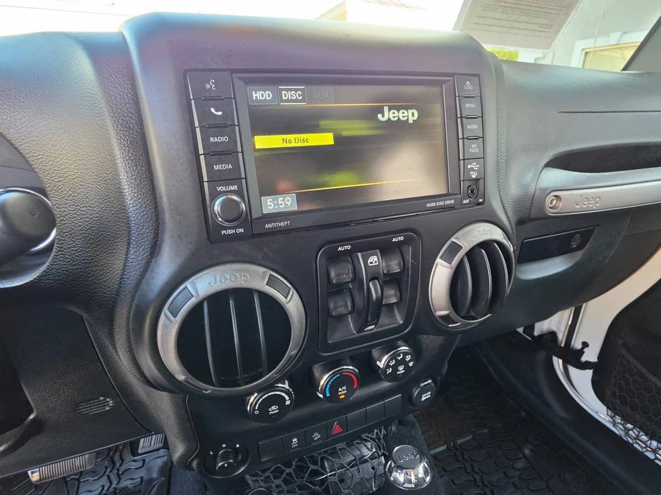 2015 Jeep JK Wrangler - Image 19 of 23