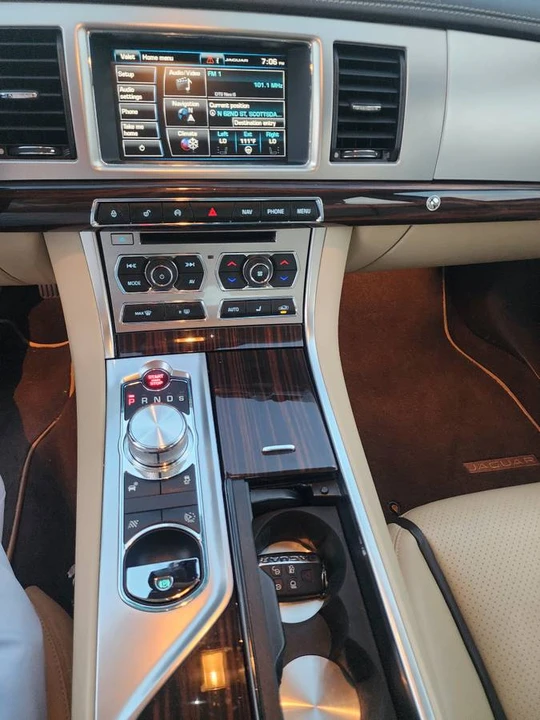 2015 Jaguar X250 XF - Image 9 of 23