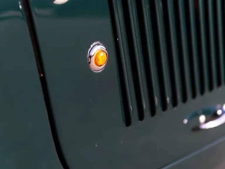 2015 Jaguar Replica - Image 19 of 31