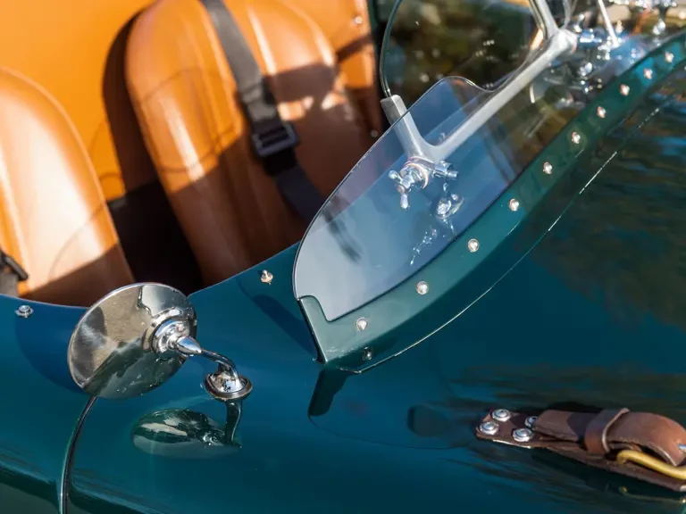 2015 Jaguar Replica - Image 27 of 31