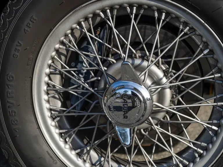 2015 Jaguar Replica - Image 28 of 31