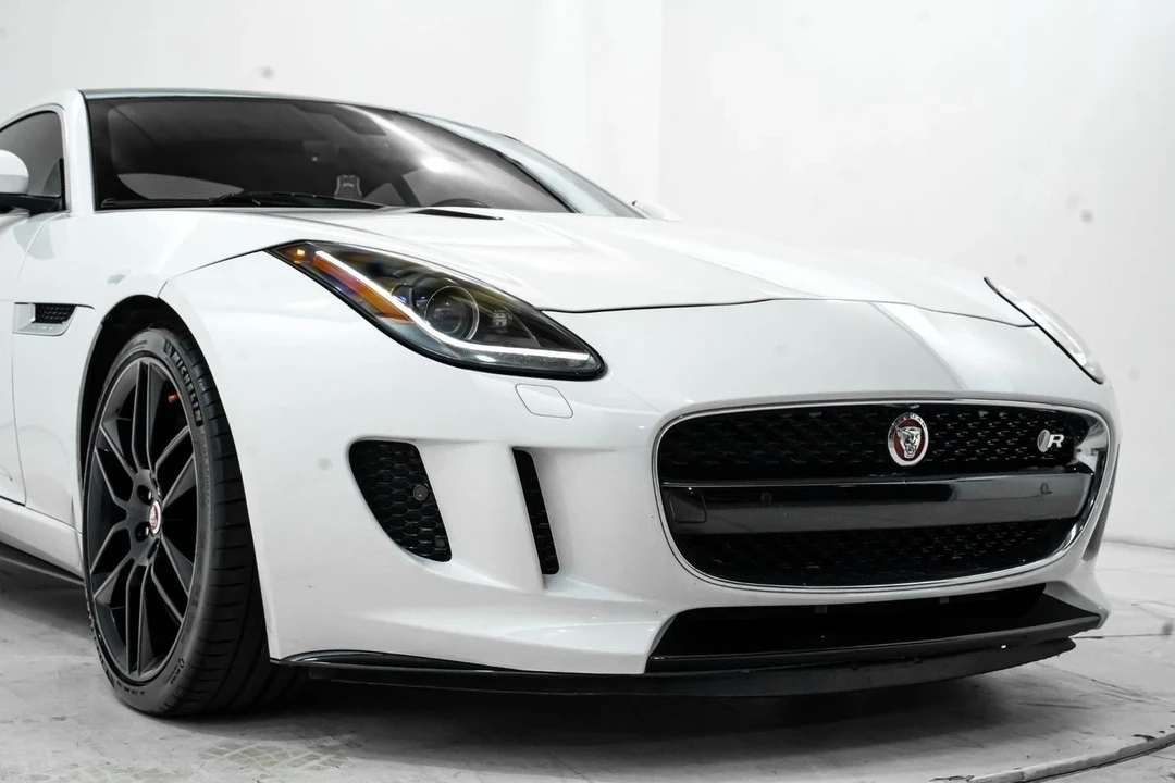 2015 Jaguar F-Type R 1st Gen - Image 17 of 21