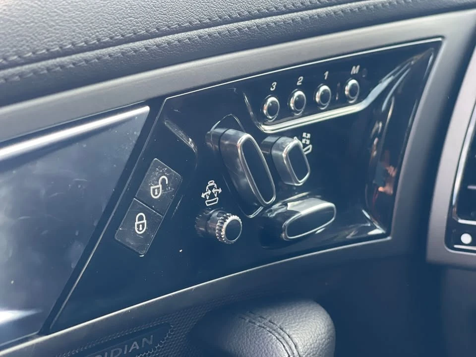 2015 Jaguar F-Type 1st Gen - Image 4 of 5