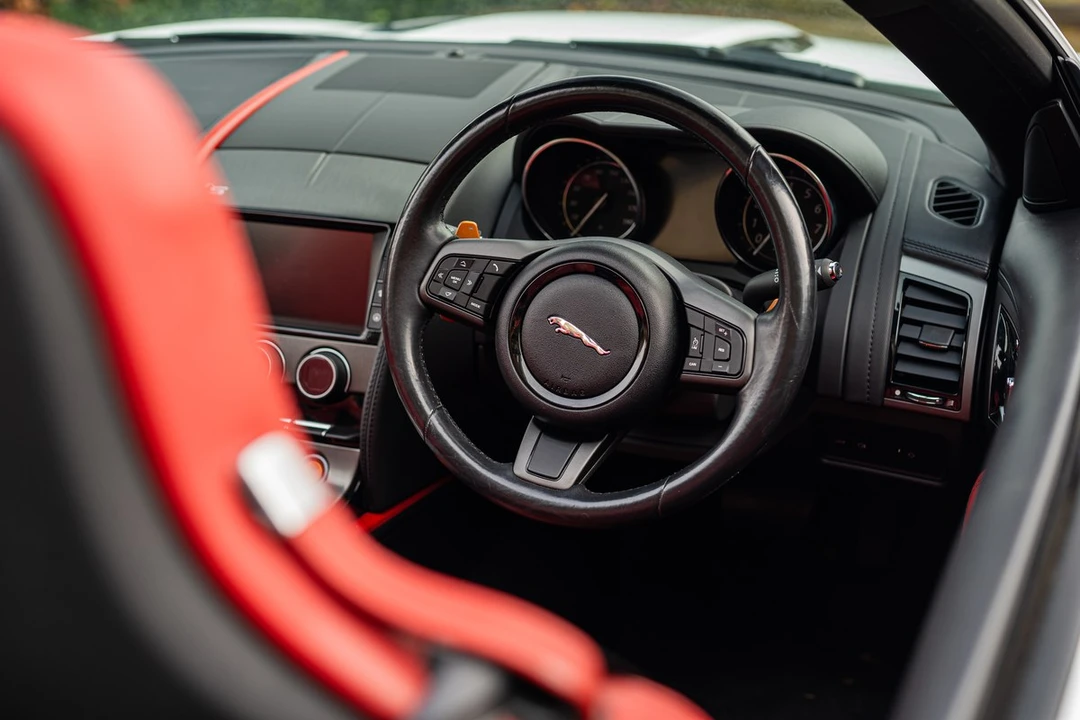 2015 Jaguar F-Type 1st Gen - Image 26 of 30
