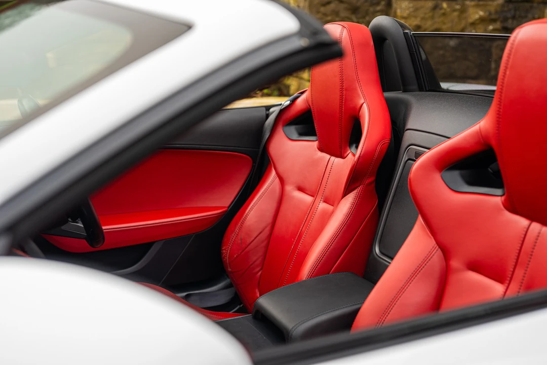2015 Jaguar F-Type 1st Gen - Image 27 of 30
