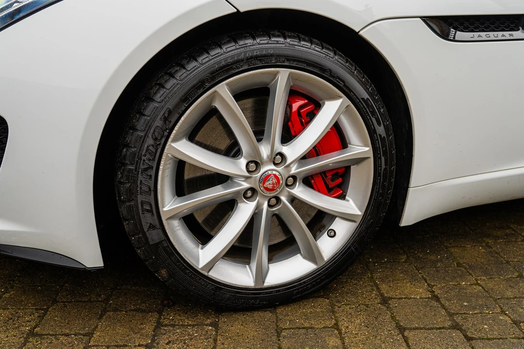 2015 Jaguar F-Type 1st Gen - Image 20 of 30
