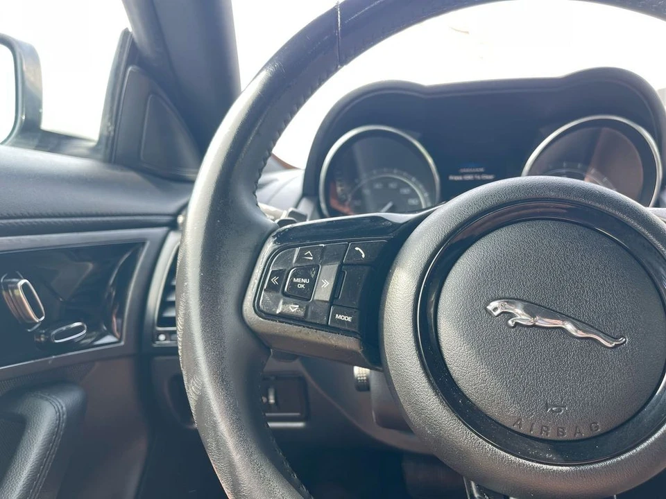 2015 Jaguar F-Type 1st Gen - Image 14 of 21