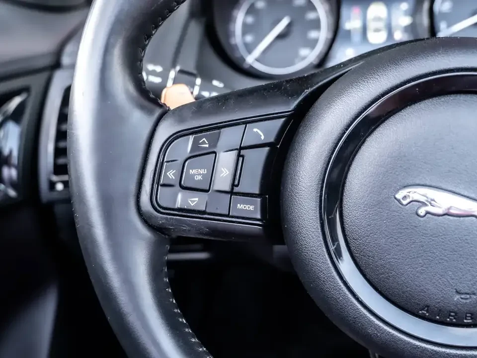 2015 Jaguar F-Type 1st Gen - Image 10 of 19