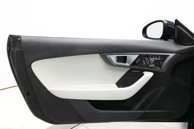 2015 Jaguar F-Type 1st Gen - Image 9 of 12