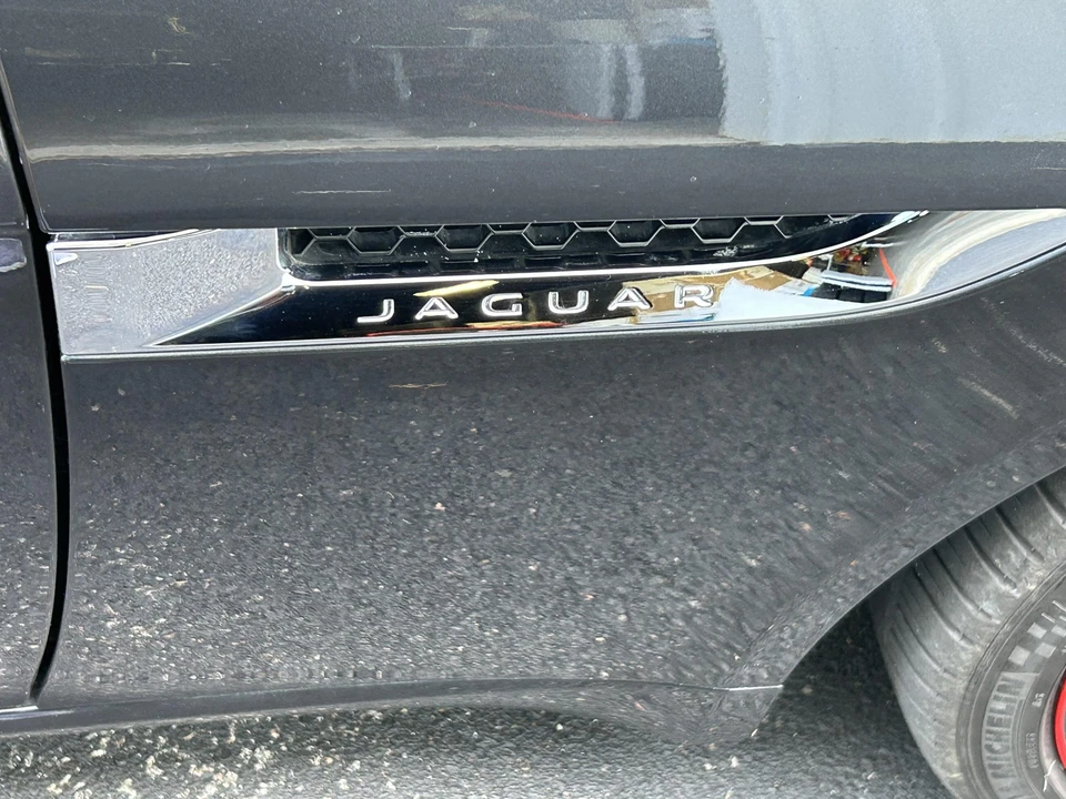 2015 Jaguar F-Type 1st Gen - Image 27 of 31