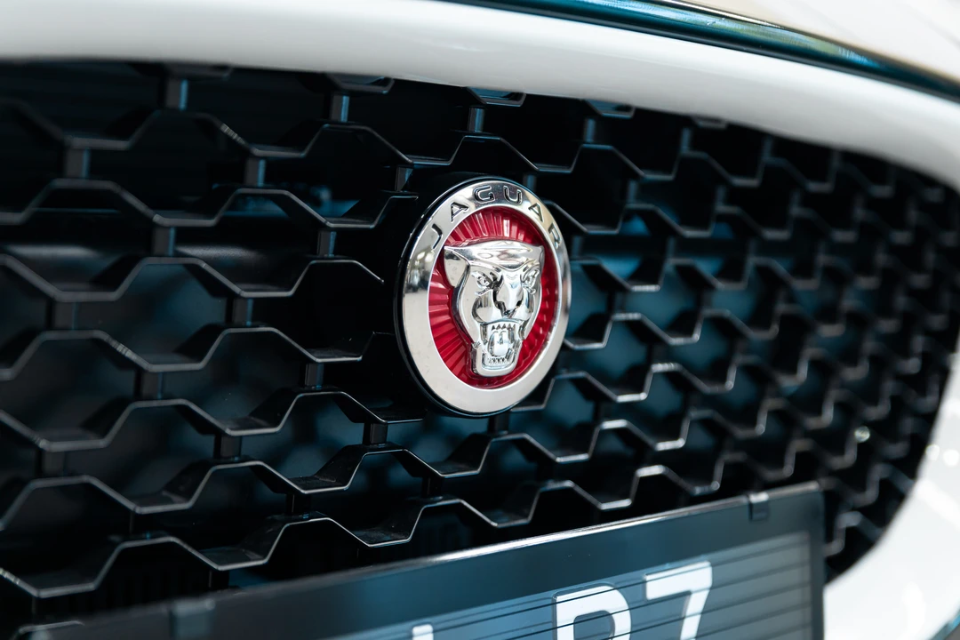 2015 Jaguar F-Type 1st Gen - Image 18 of 31