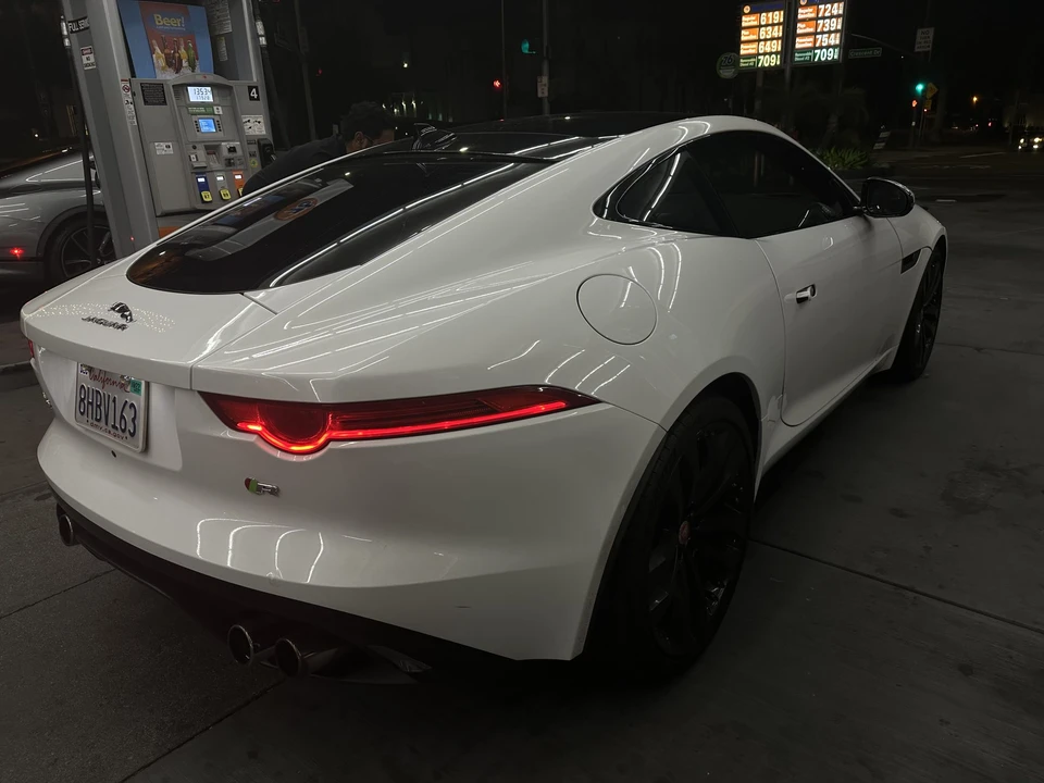 2015 Jaguar F-Type R 1st Gen - Image 7 of 31