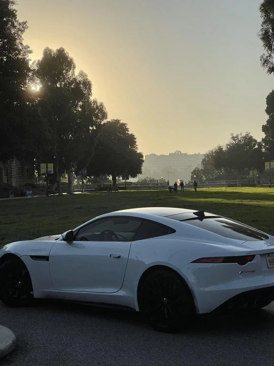 2015 Jaguar F-Type R 1st Gen - Image 17 of 31