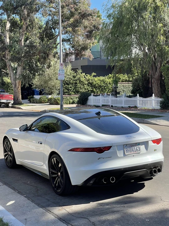 2015 Jaguar F-Type R 1st Gen - Image 15 of 31
