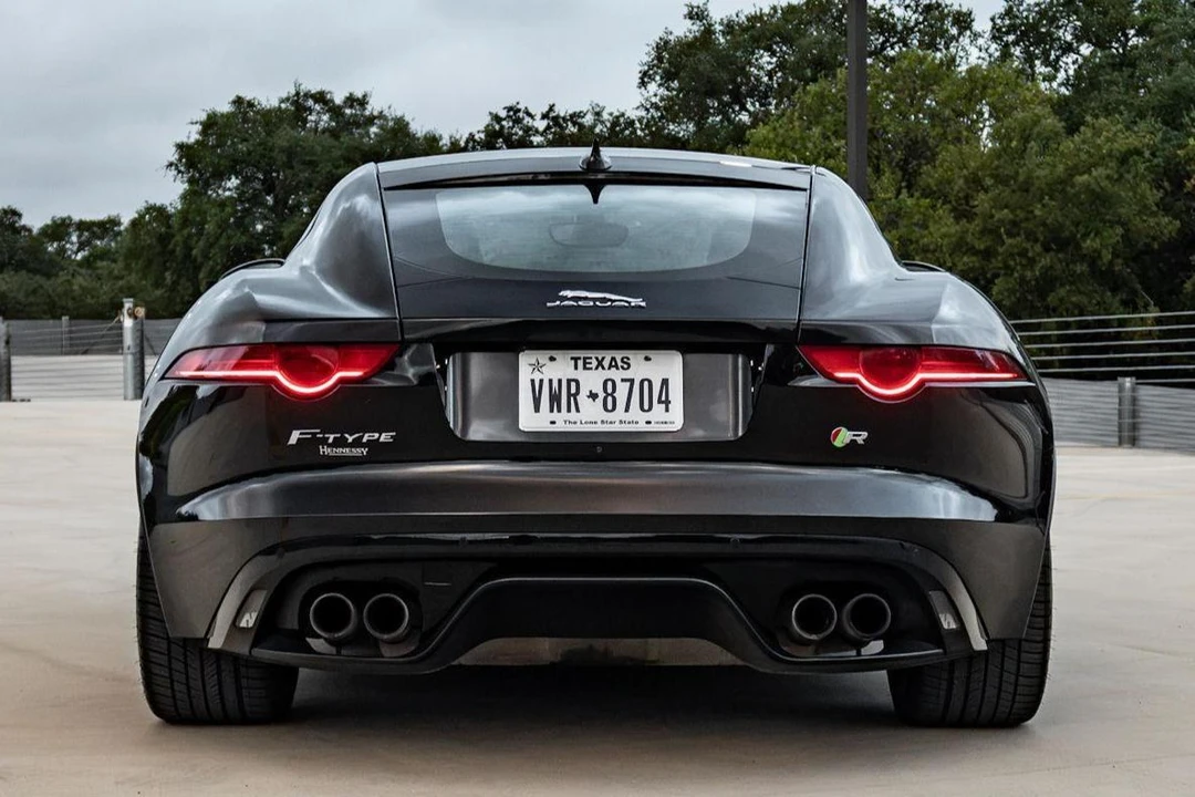 2015 Jaguar F-Type R 1st Gen - Image 5 of 31