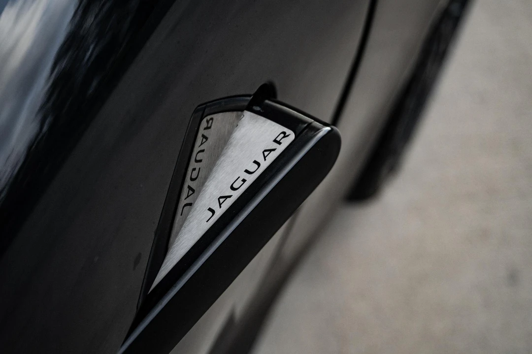 2015 Jaguar F-Type R 1st Gen - Image 20 of 31