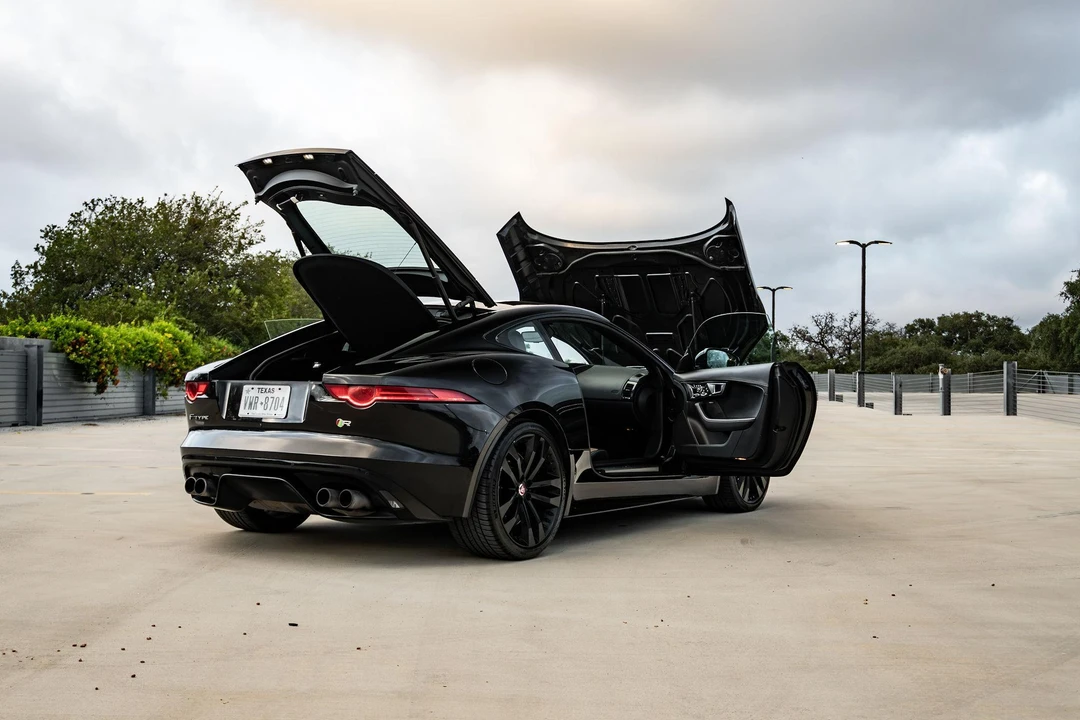 2015 Jaguar F-Type R 1st Gen - Image 12 of 31