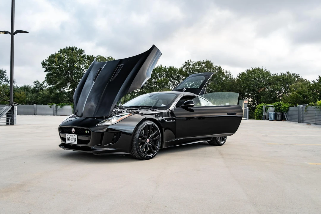 2015 Jaguar F-Type R 1st Gen - Image 9 of 31