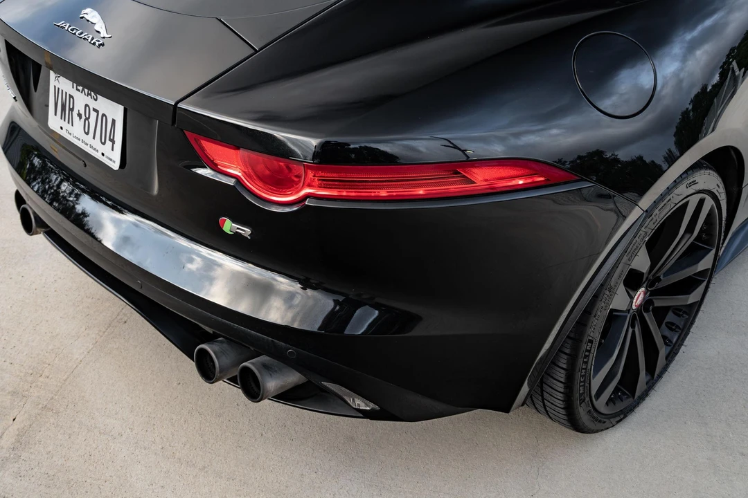 2015 Jaguar F-Type R 1st Gen - Image 27 of 31