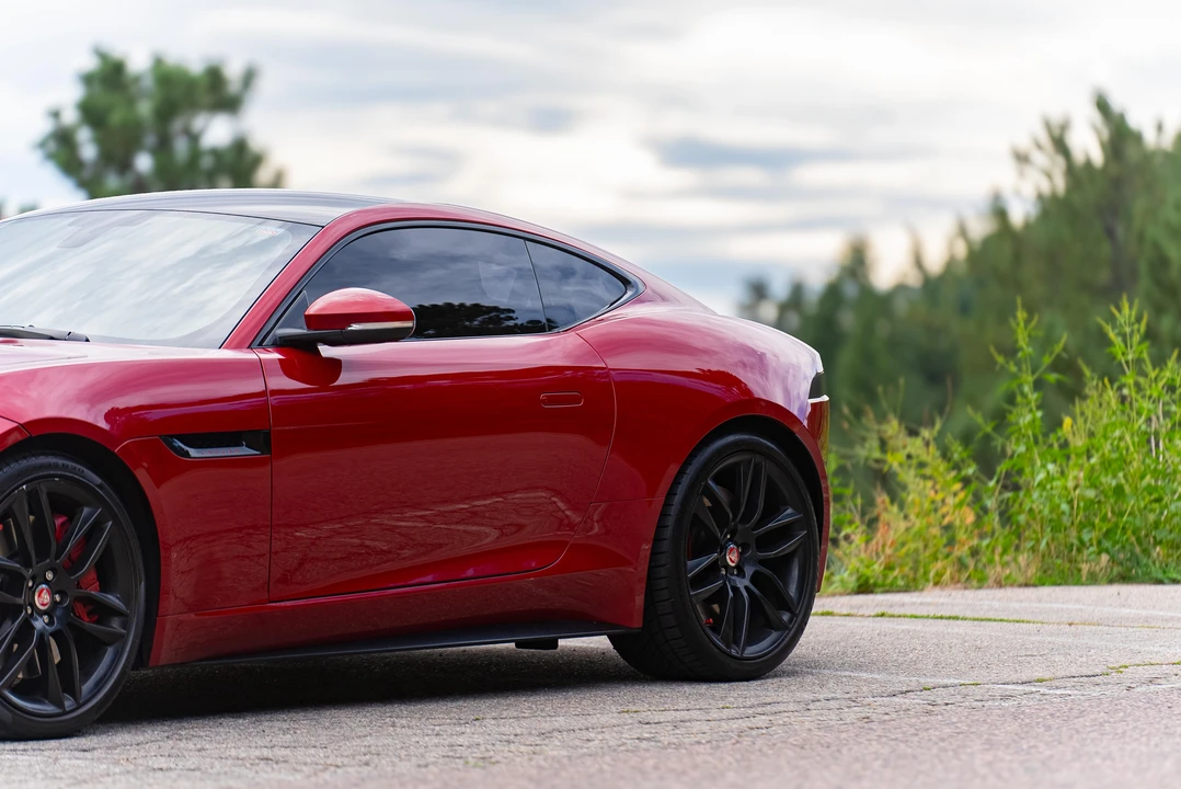 2015 Jaguar F-Type R 1st Gen - Image 20 of 31