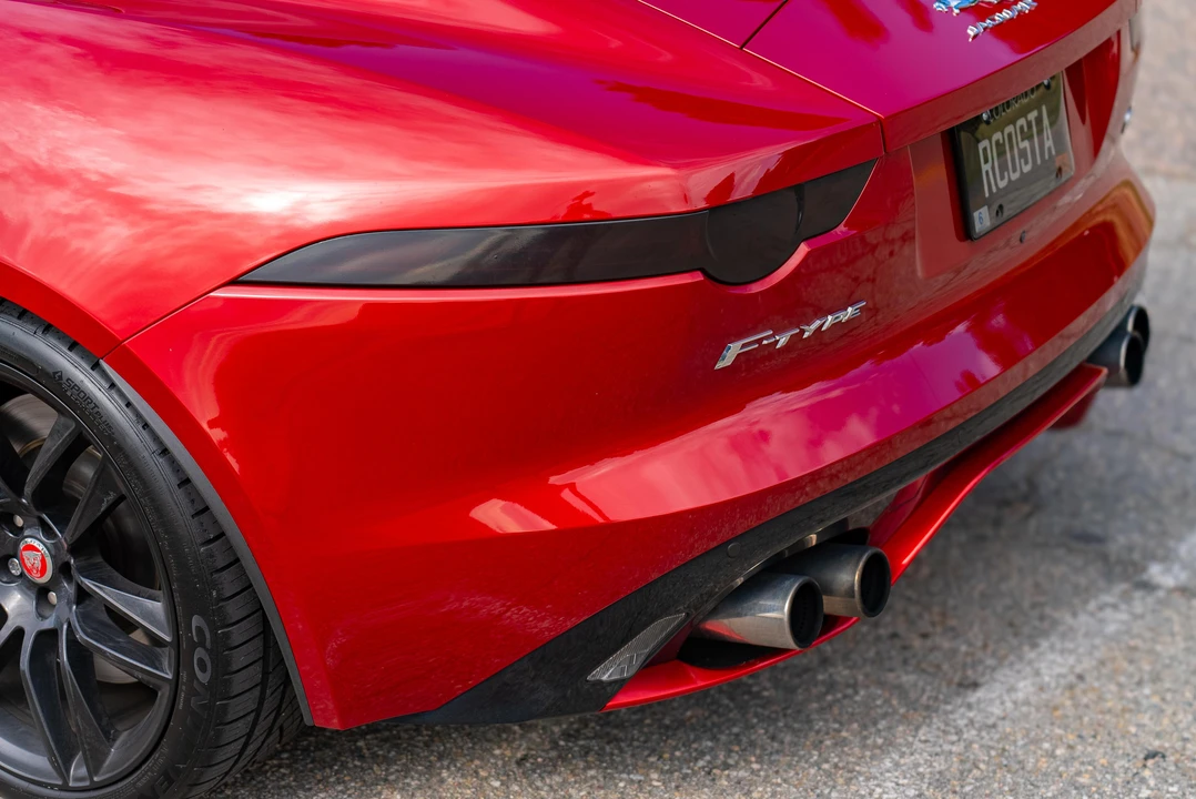 2015 Jaguar F-Type R 1st Gen - Image 25 of 31