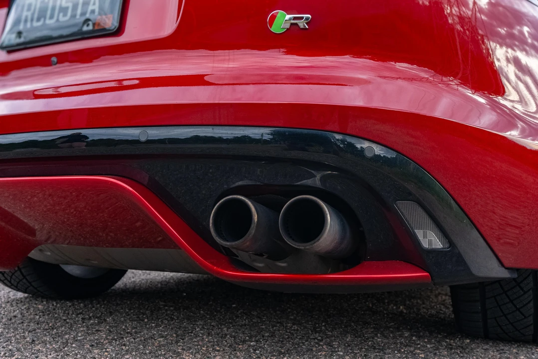 2015 Jaguar F-Type R 1st Gen - Image 30 of 31