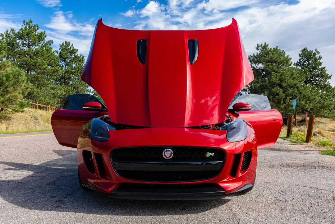 2015 Jaguar F-Type R 1st Gen - Image 15 of 31