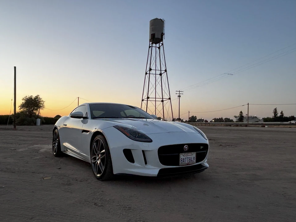 2015 Jaguar F-Type R 1st Gen - Image 19 of 31