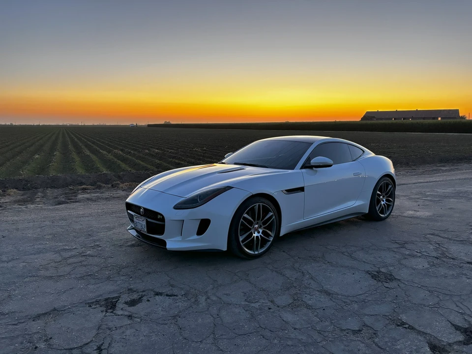 2015 Jaguar F-Type R 1st Gen - Image 3 of 31
