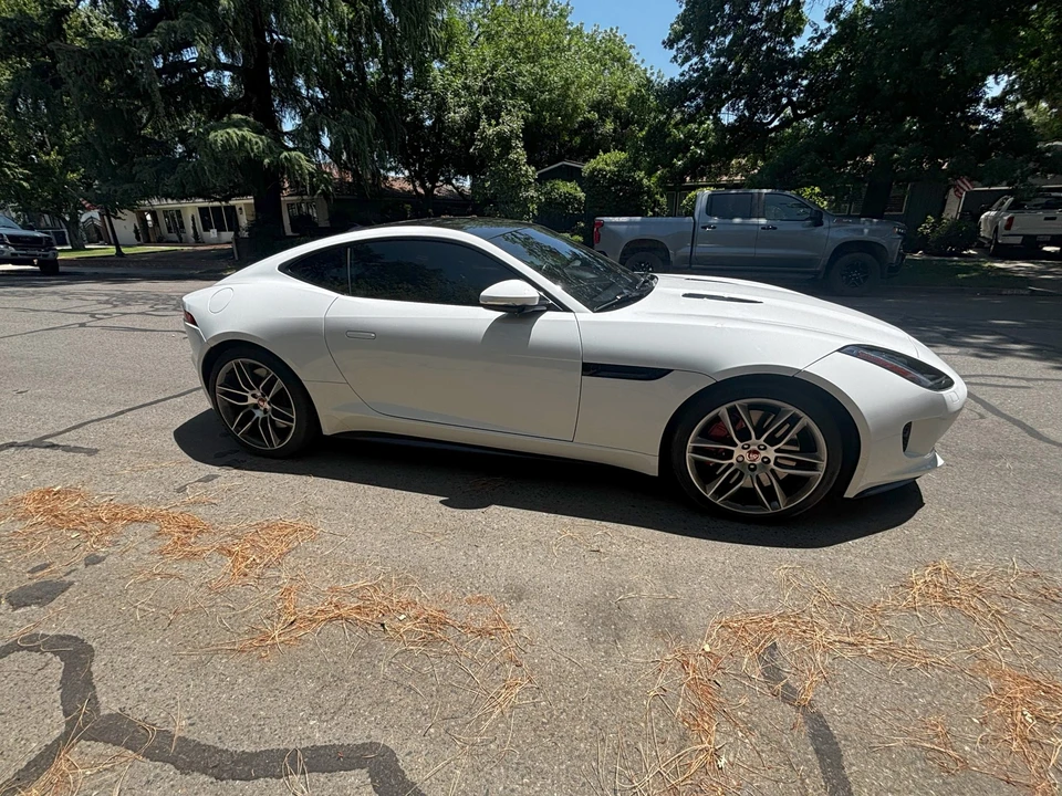 2015 Jaguar F-Type R 1st Gen - Image 16 of 31