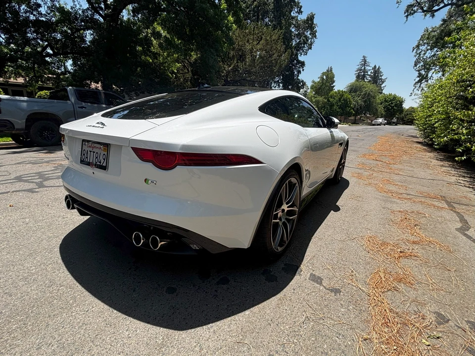 2015 Jaguar F-Type R 1st Gen - Image 15 of 31