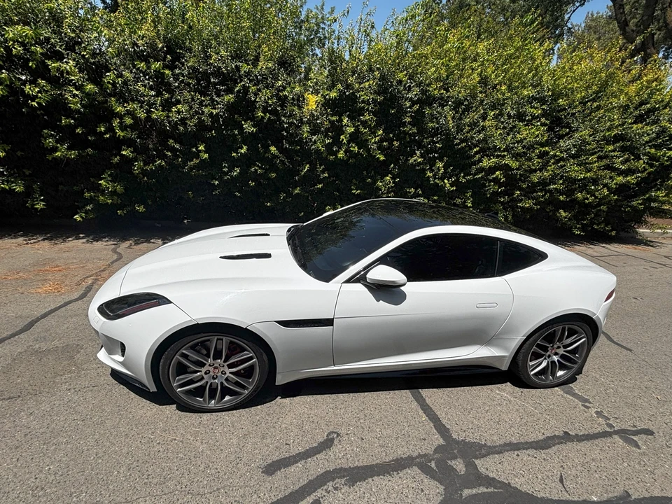 2015 Jaguar F-Type R 1st Gen - Image 10 of 31
