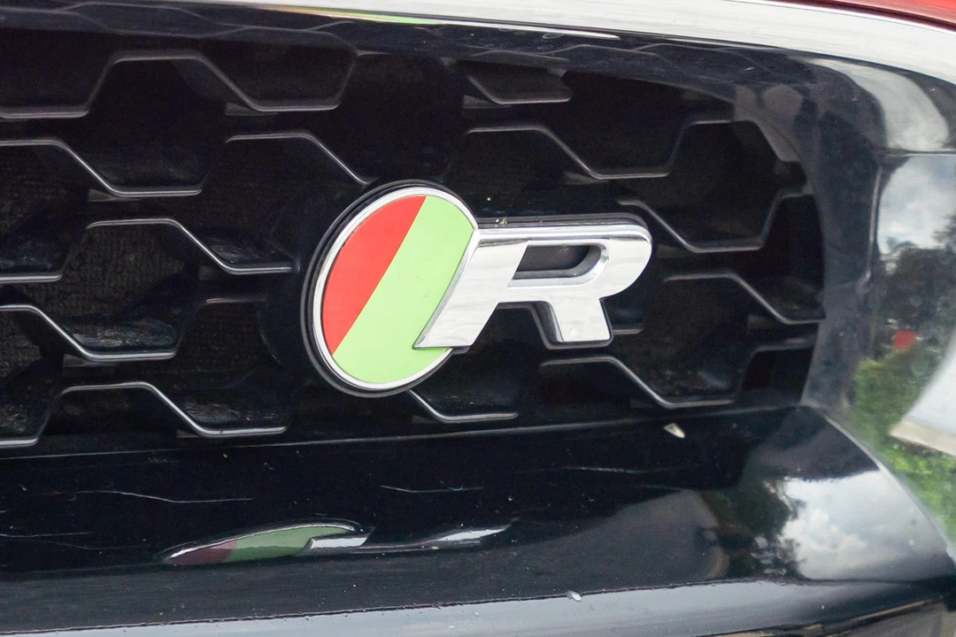 2015 Jaguar F-Type R 1st Gen - Image 10 of 31