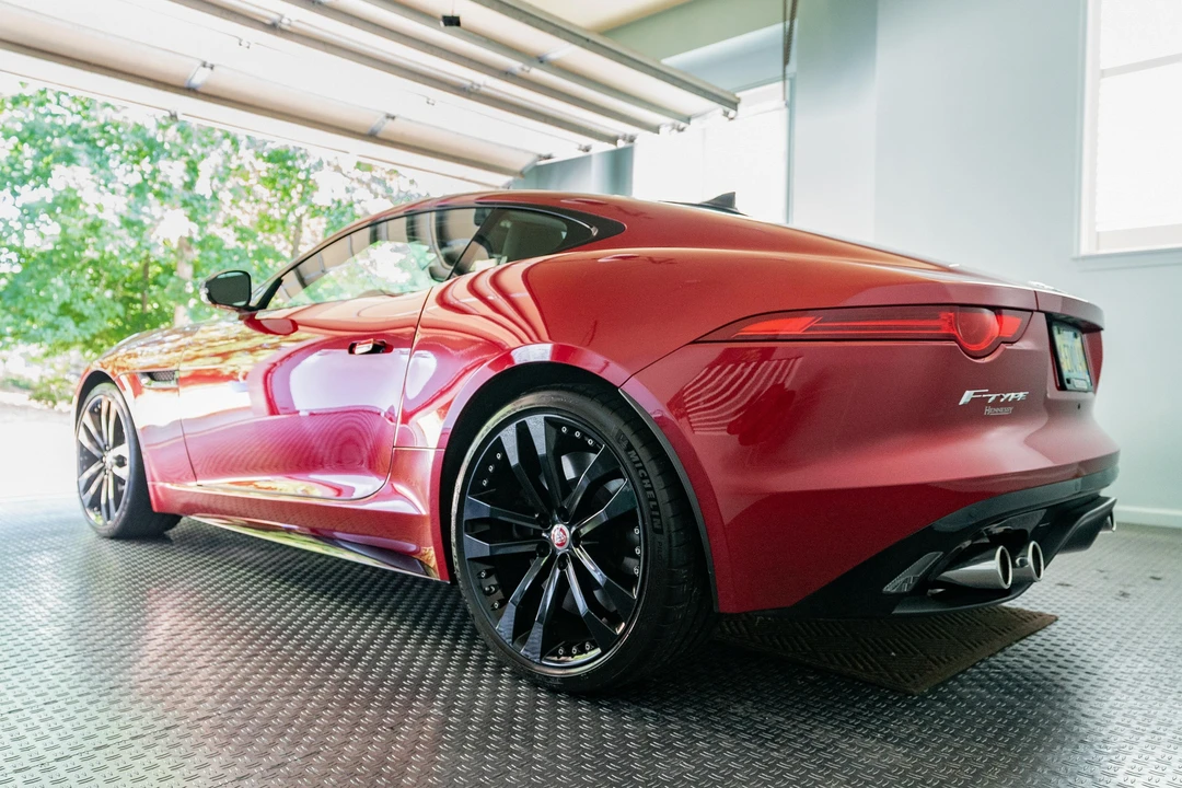 2015 Jaguar F-Type R 1st Gen - Image 8 of 31