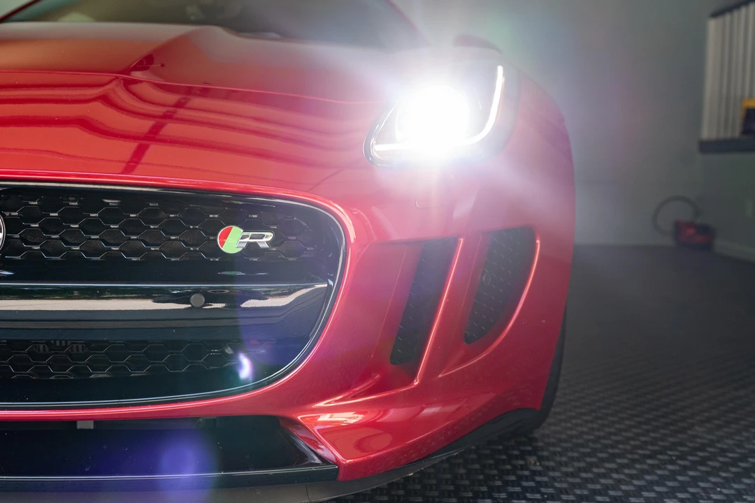 2015 Jaguar F-Type R 1st Gen - Image 14 of 31