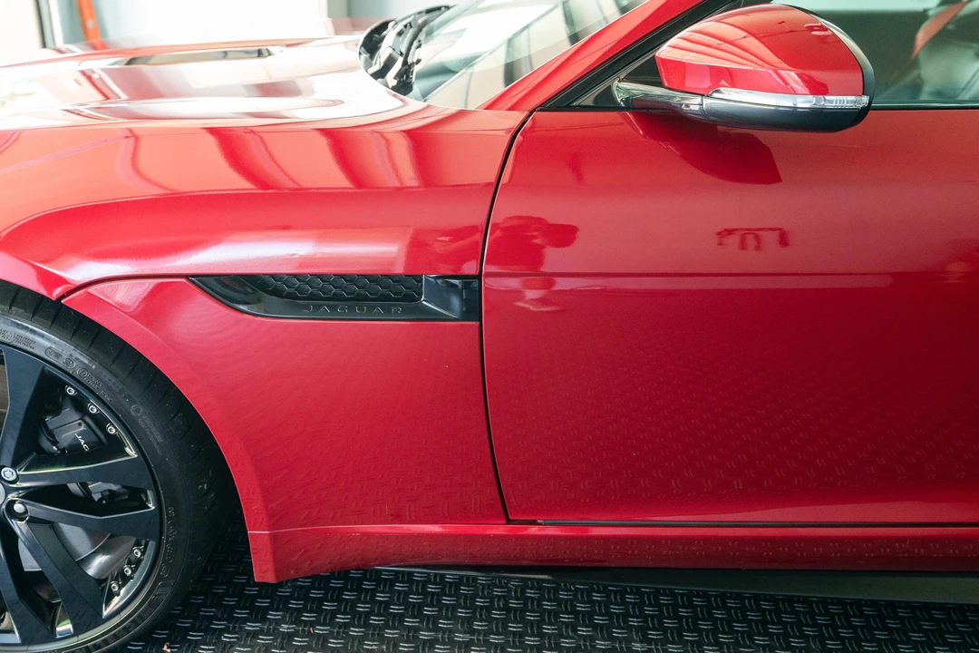 2015 Jaguar F-Type R 1st Gen - Image 16 of 31