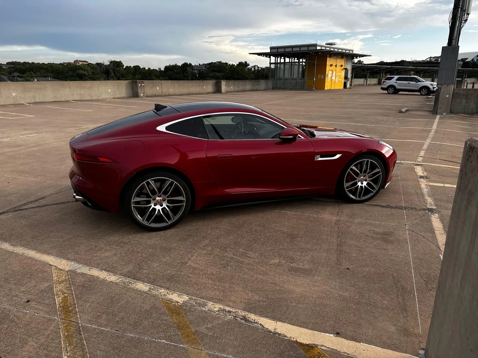 2015 Jaguar F-Type R 1st Gen - Image 17 of 31