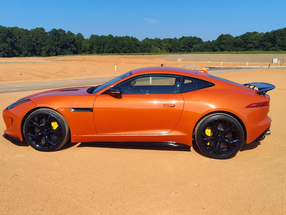 2015 Jaguar F-Type R 1st Gen - Image 11 of 31