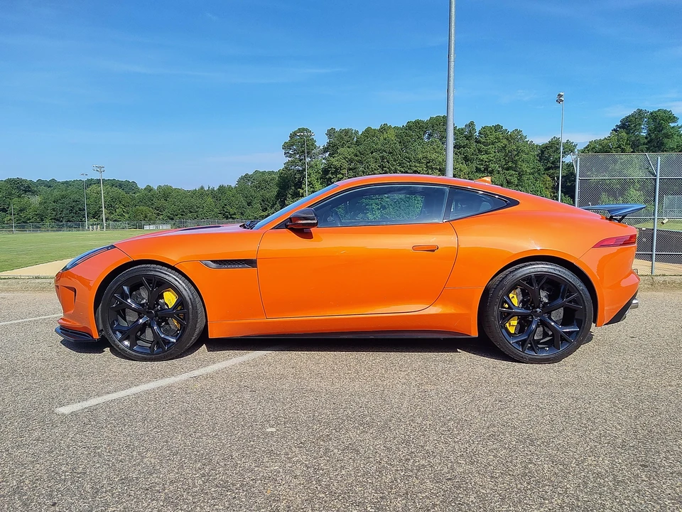 2015 Jaguar F-Type R 1st Gen - Image 10 of 31
