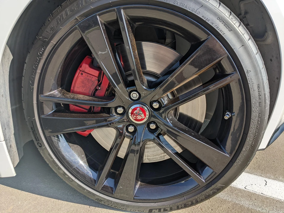 2015 Jaguar F-Type R 1st Gen - Image 28 of 31