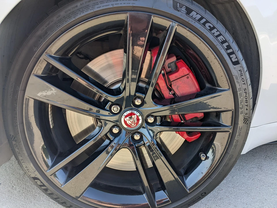 2015 Jaguar F-Type R 1st Gen - Image 25 of 31