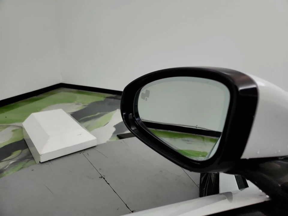 2015 Jaguar - Image 16 of 31