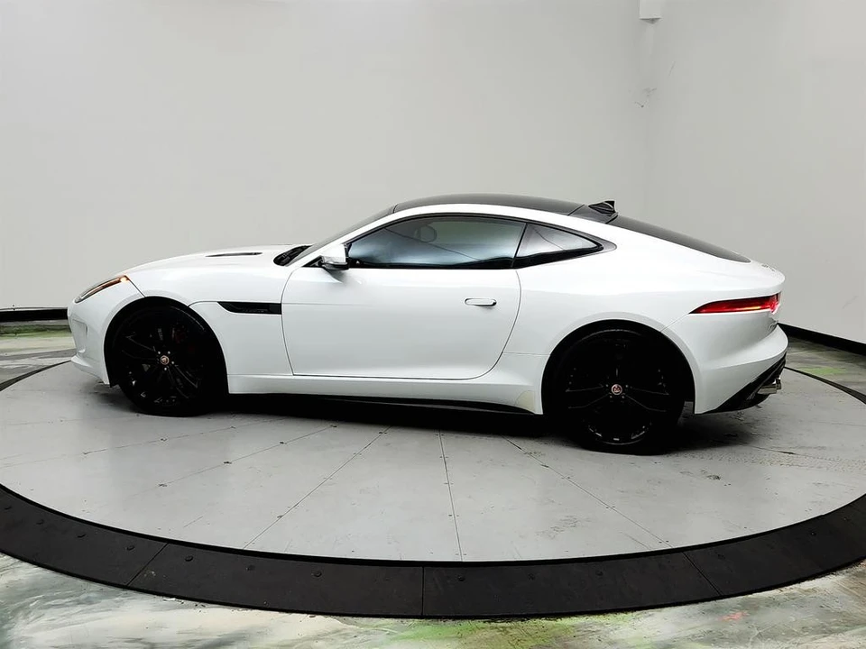 2015 Jaguar - Image 8 of 31