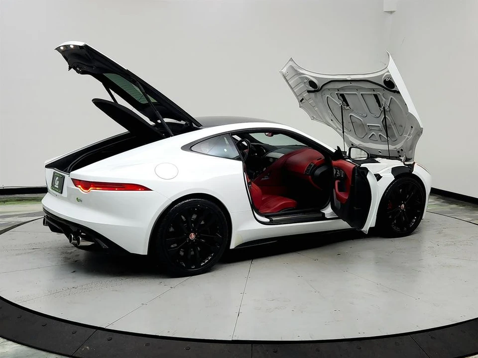 2015 Jaguar - Image 11 of 31