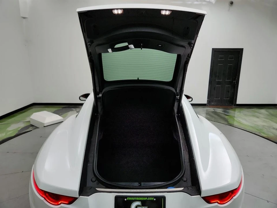 2015 Jaguar - Image 27 of 31