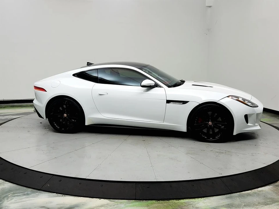 2015 Jaguar - Image 4 of 31
